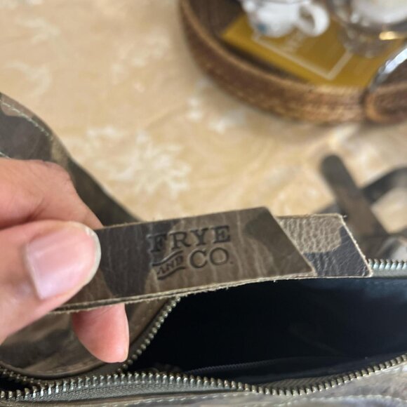 Y2k Frye Camo Purse - Picture 3 of 4